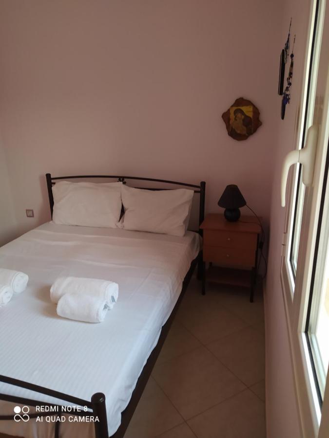 Ozena Countryside Apartment Vromonérion 외부 사진