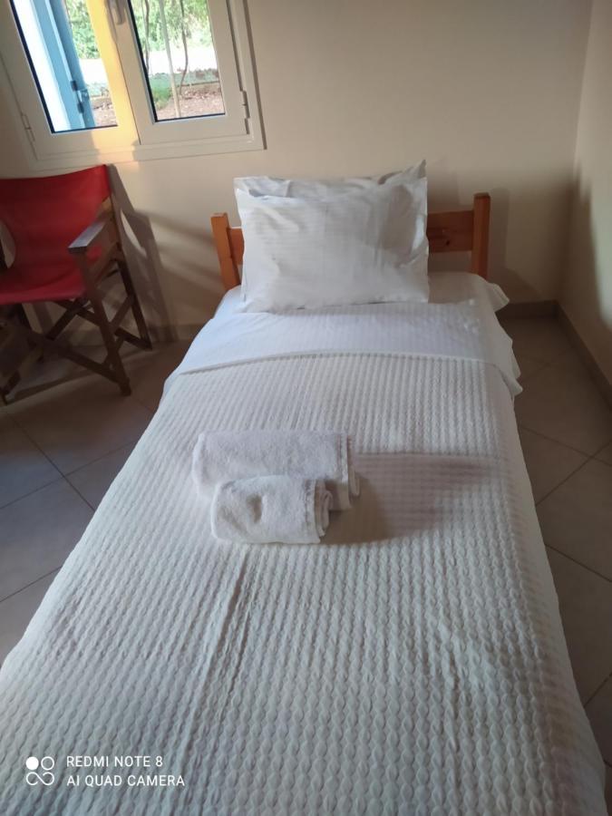 Ozena Countryside Apartment Vromonérion 외부 사진