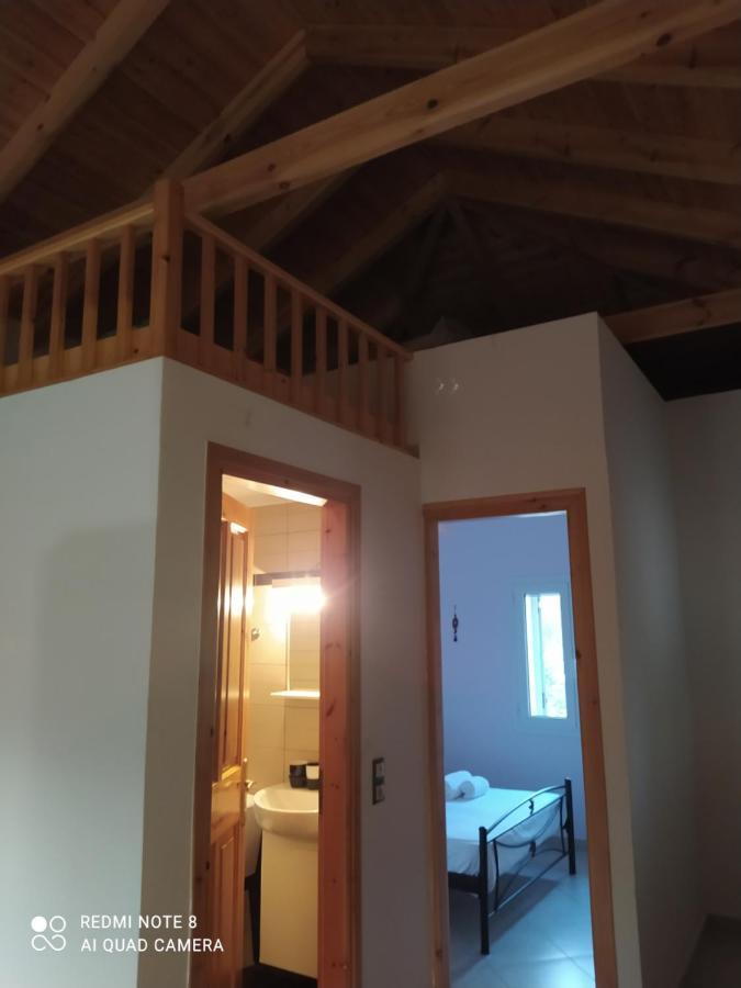 Ozena Countryside Apartment Vromonérion 외부 사진