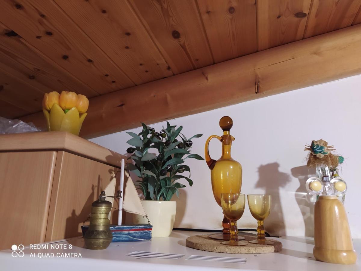 Ozena Countryside Apartment Vromonérion 외부 사진